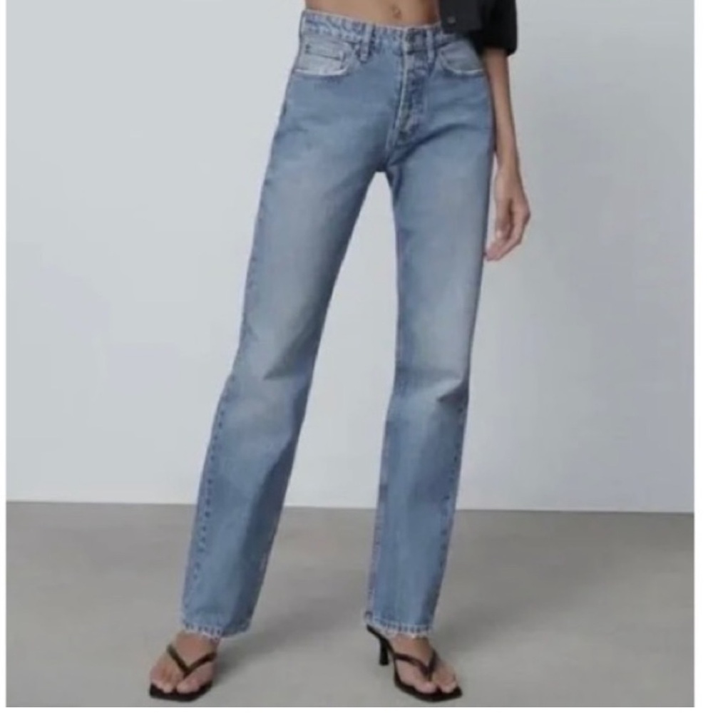 Zara Light Blue Cropped Straight Jeans